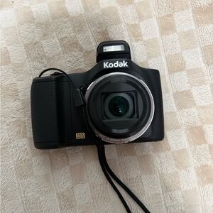 Kodak PIXPRO fz152